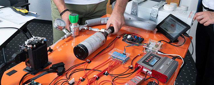 Schulung zu Arbeiten an Fahrzeugen mit Gasantrieb